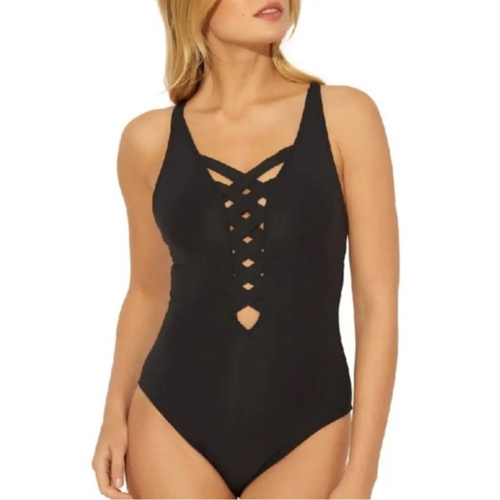 Blue Rod Beattie Basketweave One-piece Swimsuit, Black, Size 10